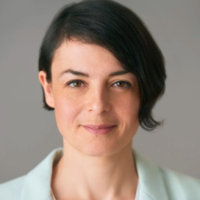 Angela De Giacomo (Square)